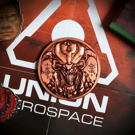 Doom Medál - Pinky Level Up Limited Edition