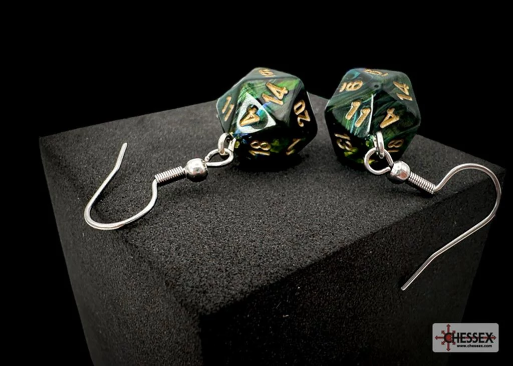 Chessex Fülbevaló - Scarab Jade Mini-Poly D20 (2db)