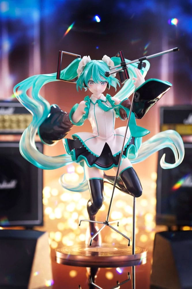 Hatsune Miku AMP PVC Szobor - Statue Birthday 2023 Ver. 21 cm